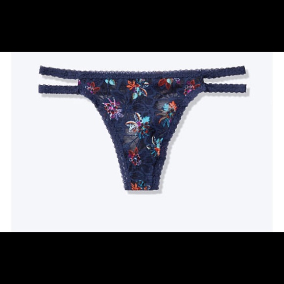 Underwear (Thongs) - Picture 3 of 16